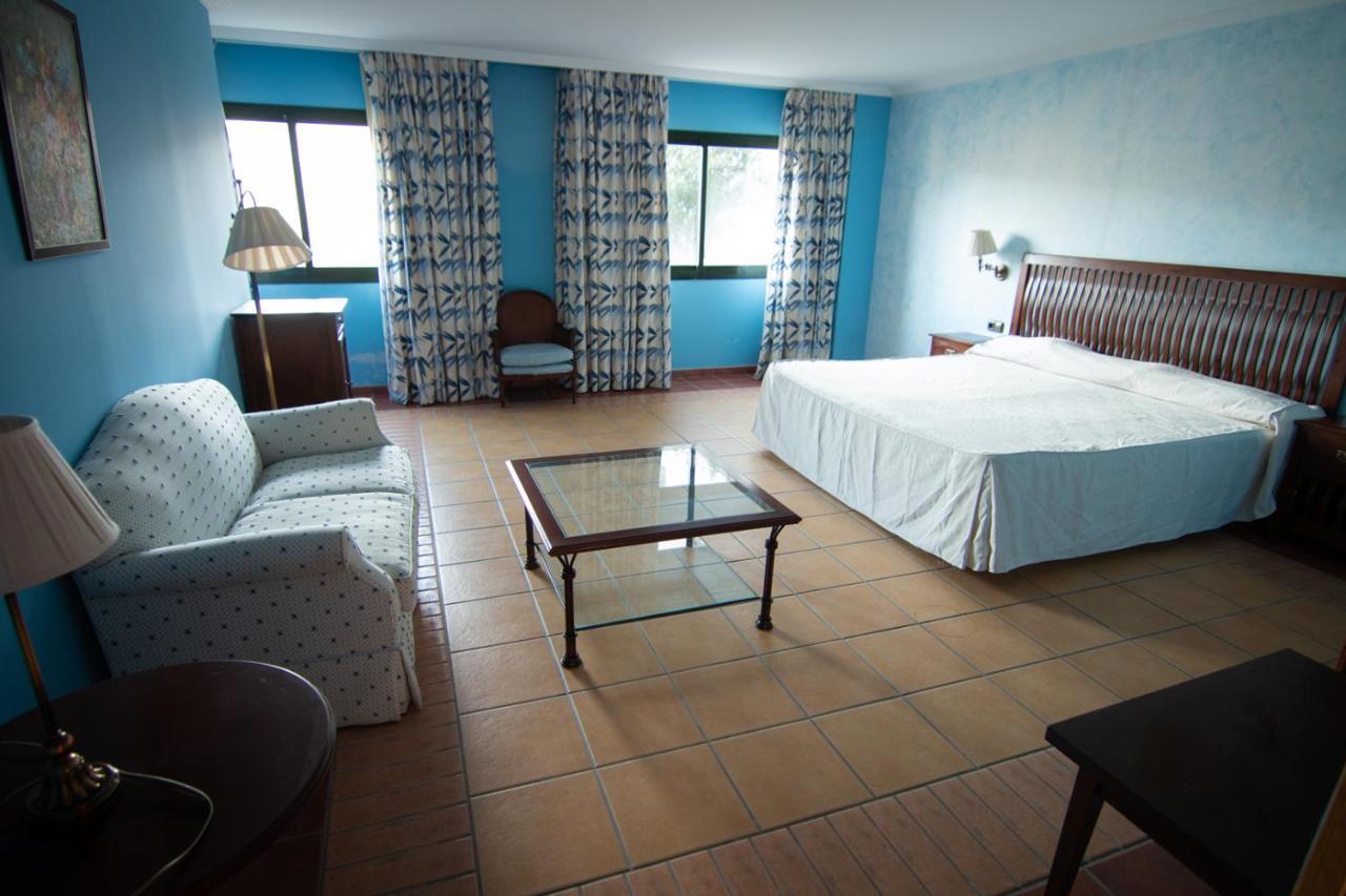 Hospedium Hotel Dona Mafalda De Castilla Plasencia Buitenkant foto